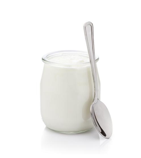 1 contenant de yogourt nature (faible en gras) 1 contenant de yogourt nature (faible en gras)