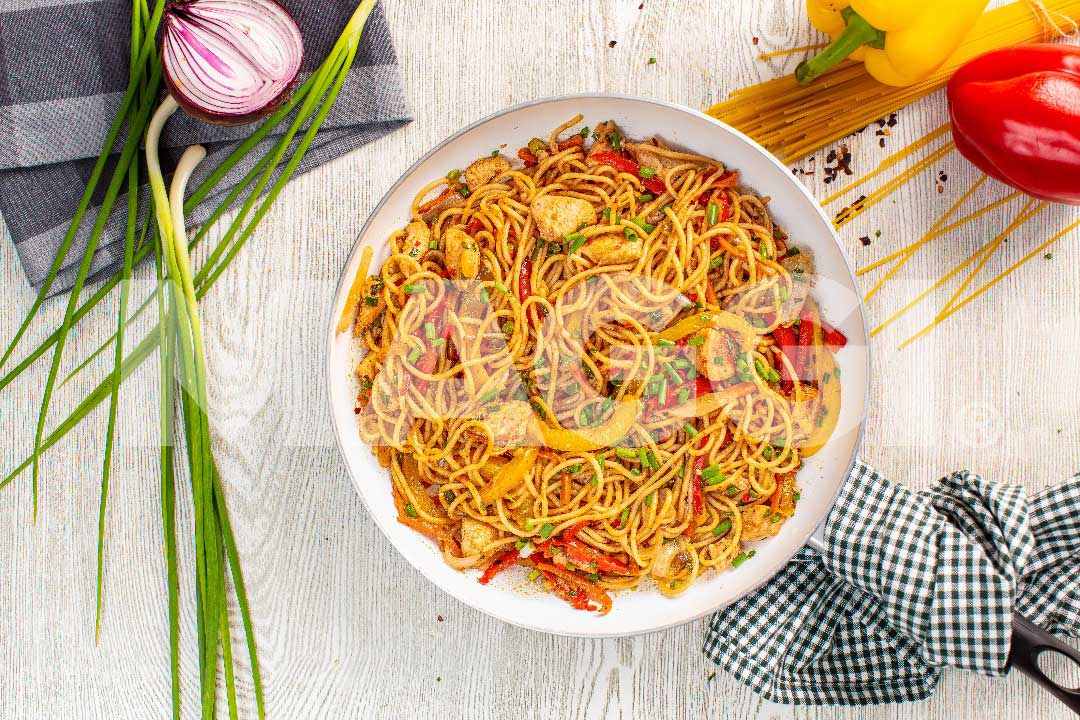 Pâtes au poulet et aux légumes