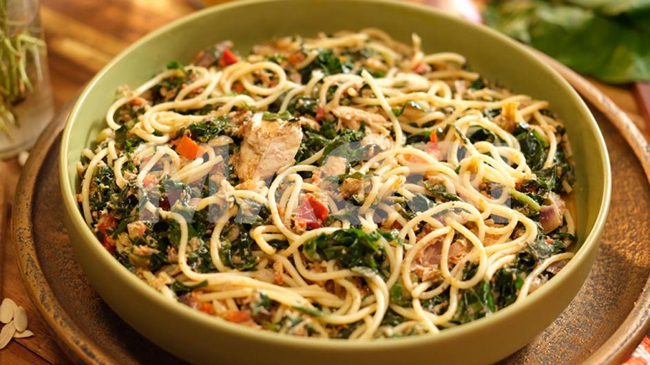 Spaghettis aux feuilles de taro