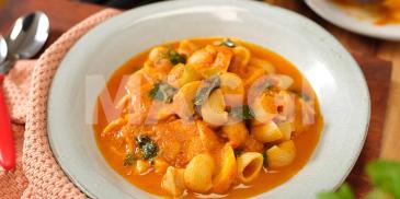 https://www.maggi.ci/sites/default/files/styles/ln_search_recipe_resultdesktop/public/srh_recipes/66c1efa9091bab9949dd72418957951c.jpg?h=10d202d3&itok=Egh_l7n-