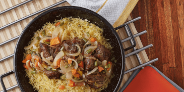 VERMICELLES SÉNÉGALAIS ET SON YASSA DE MOUTON